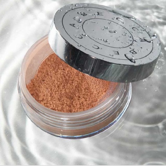 BECAA COSMETICS- LOOSE POWDER HYDRA MIST AND SET AND REFRESH POWDER - Picture 2 of 7